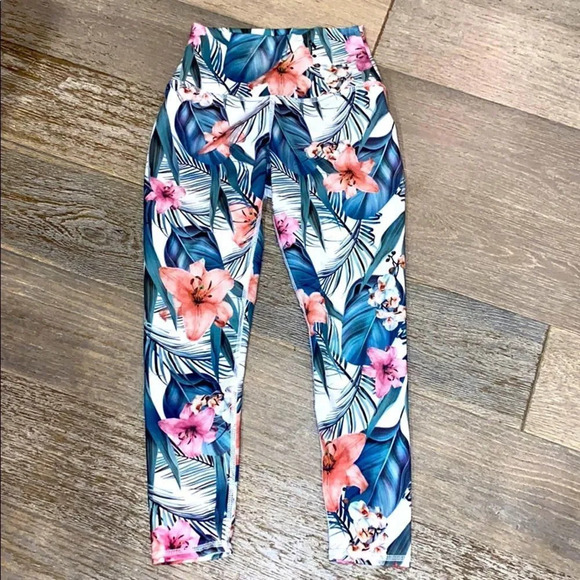 Ankle length high waist tropical print leggings - Picture 2 of 3